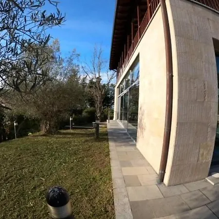 Villa Montana *
